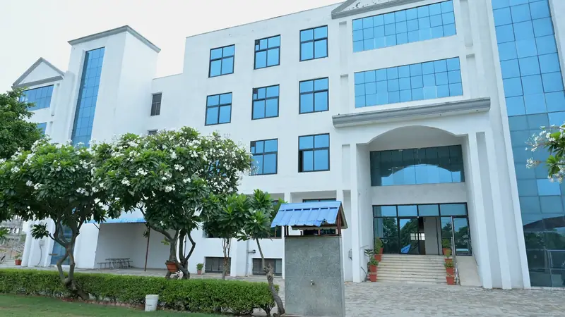MGGC Sikar main academic building and front lawn